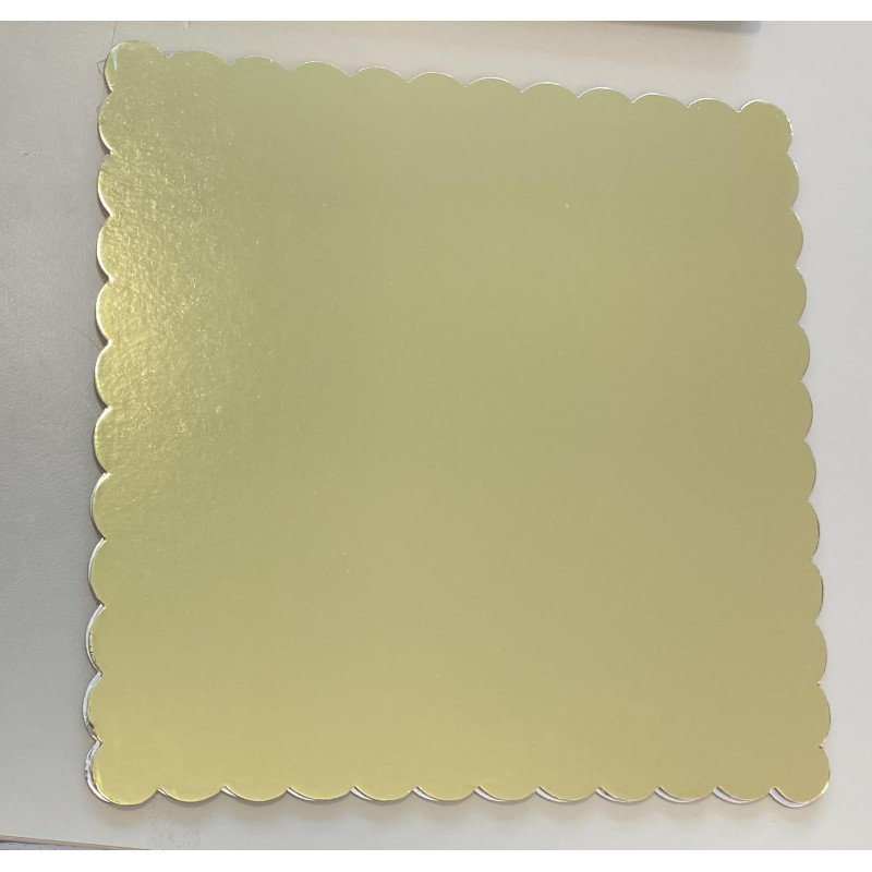 Cake Card with wavy edges 20x20cm