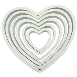 Plastic Hearts Cutter Set of 6
