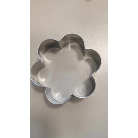 Flower cookie cutter