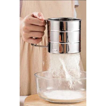 Large Sieve with a handle