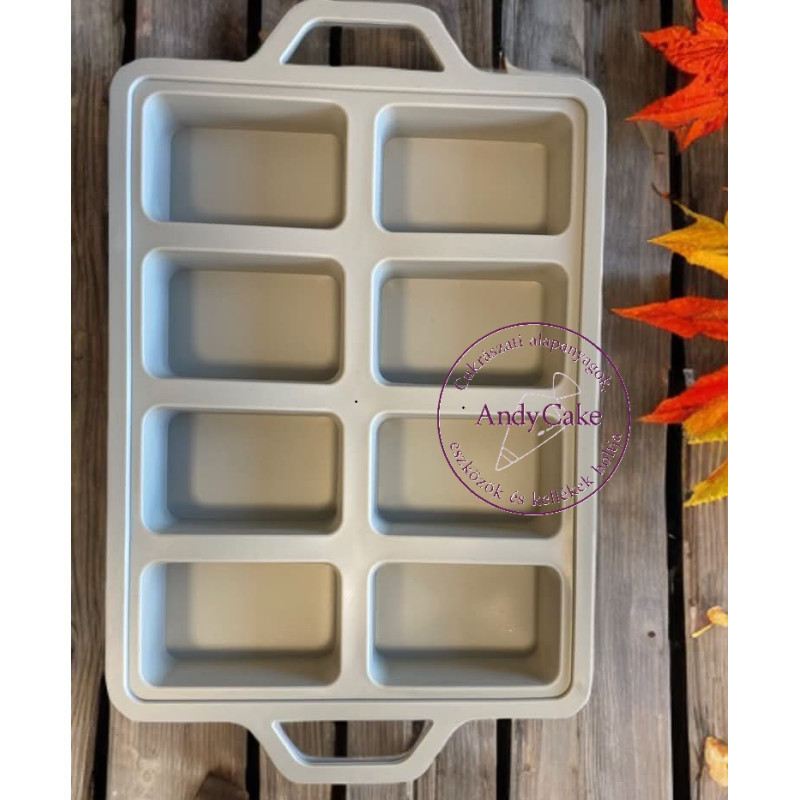 Szilikon mini kenyér sütő fém merevítéssel 8 részes