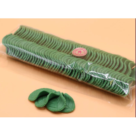 Marzipan leaves medium