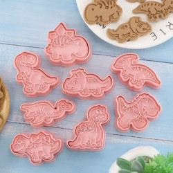 Dinosaurs cutter and embossing set of 8