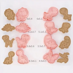 Dinosaurs cutter and embossing set of 8