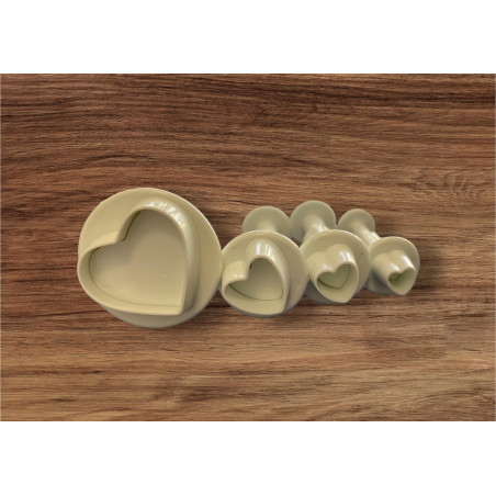 Hearts plunger cutter set of 4