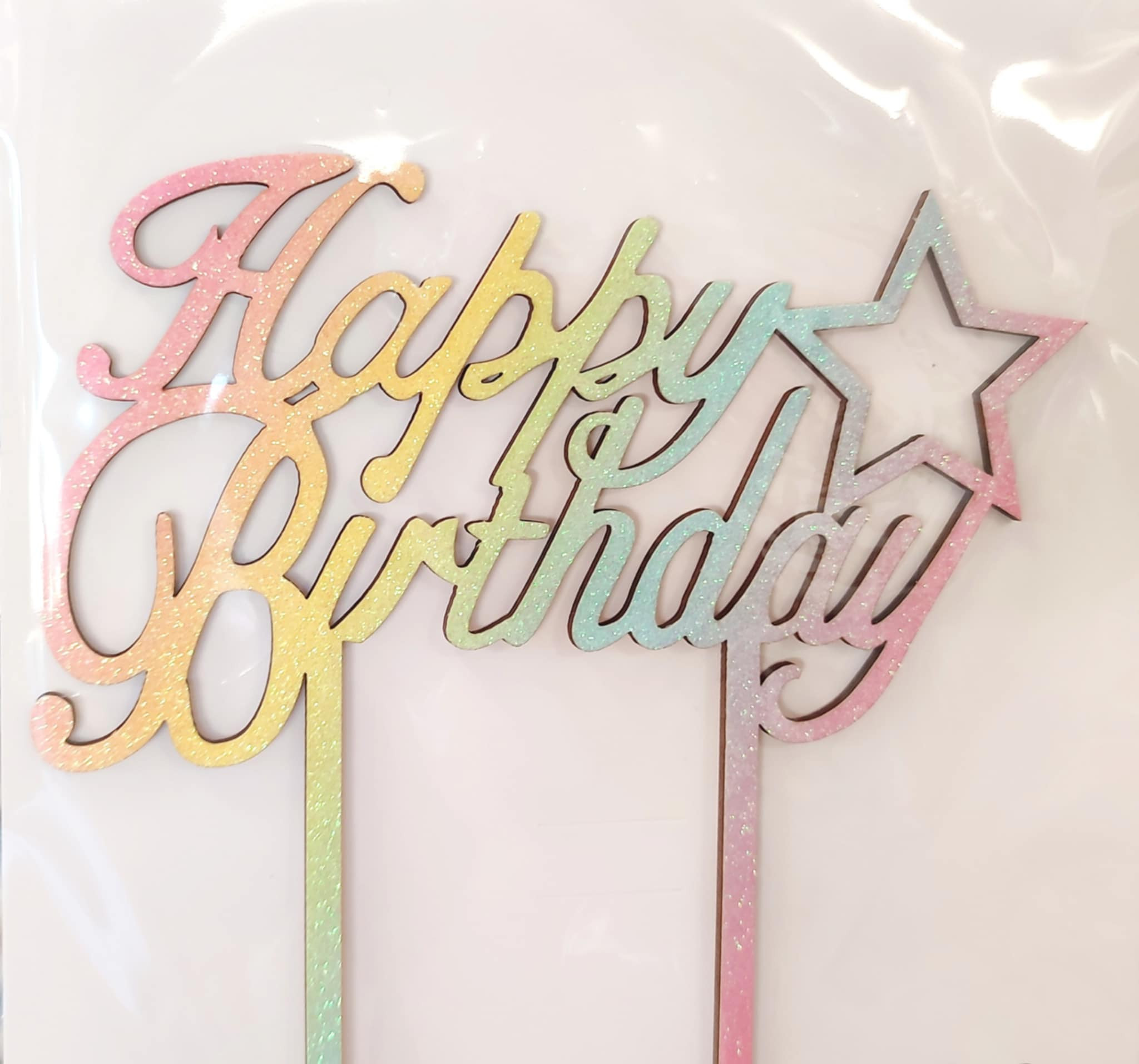 Happy Birthday színes szülinapi beszúró