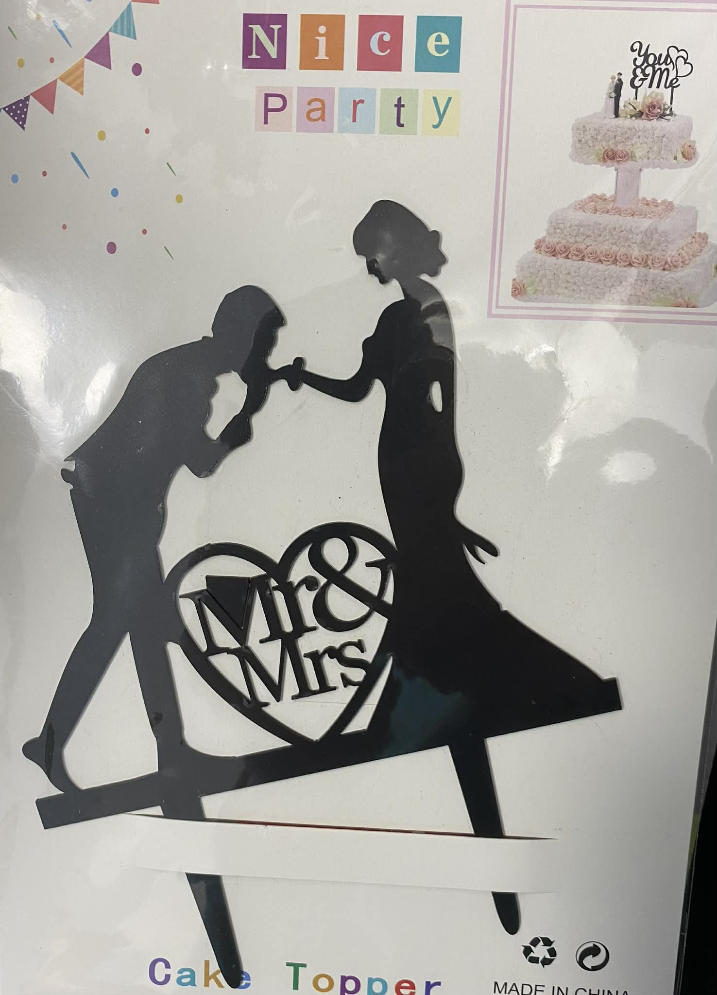 Esküvői beszúró Mr and Mrs kézcsók fekete akril