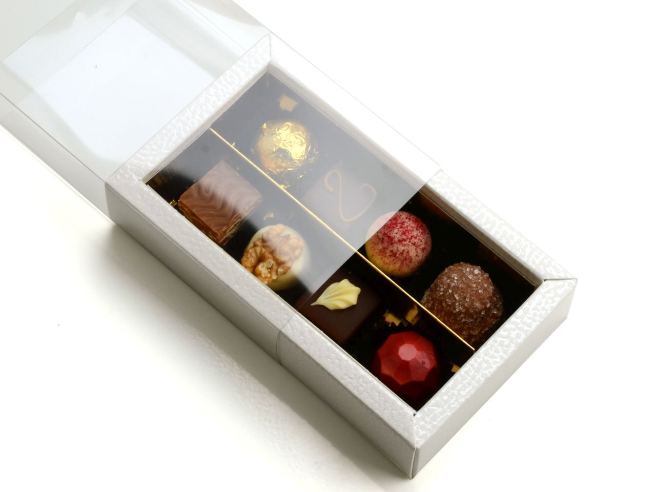 8 adagos trüffel / bonbon mintás fehér átlátszó díszdoboz