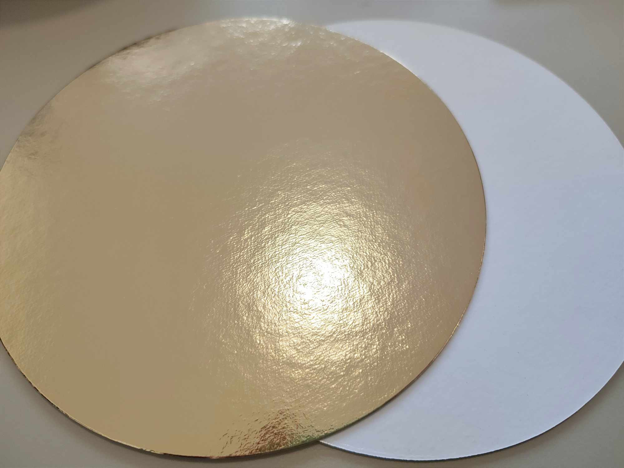18 cm  arany-natúr tortakarton (2mm)