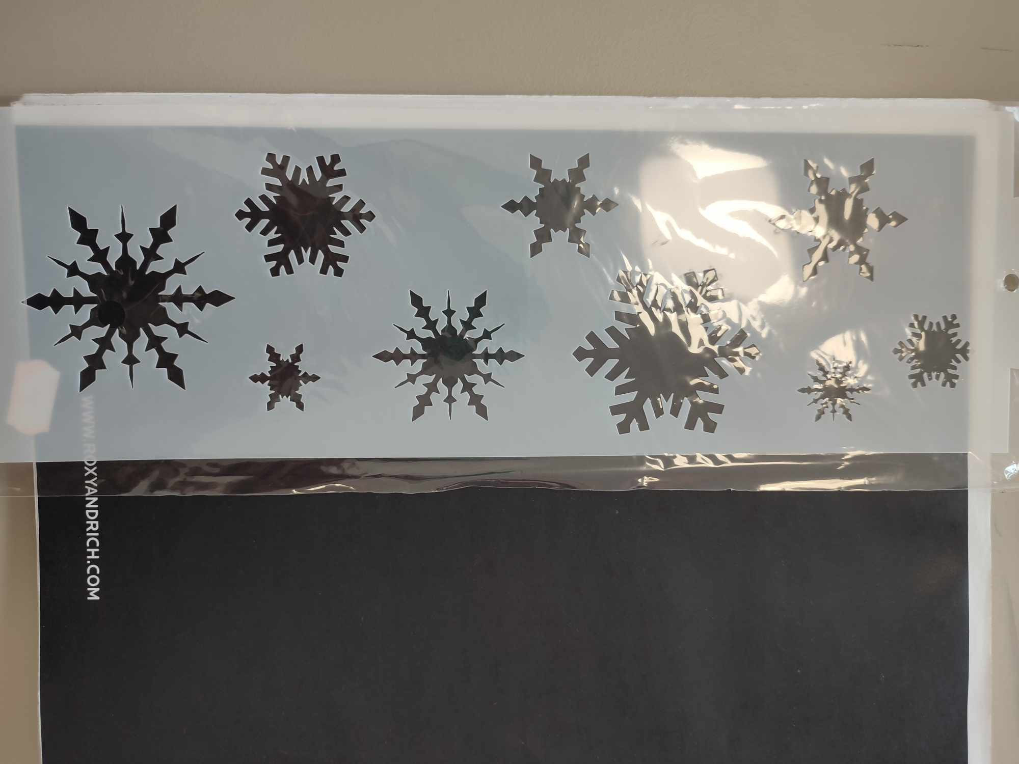 Hópelyhes stencil 30x10cm