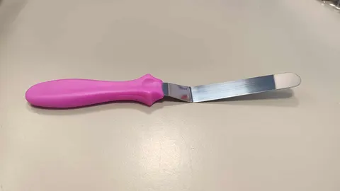 Cake palette knife 23.5cm pink