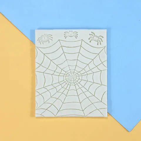 Szilikon forma – pókháló pókkal, 117 × 98 mm